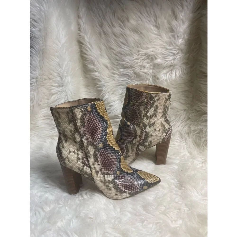 Steve Madden Synthetic Snake-Print Multi Color pointed Toe Ankle Boots SZ10M